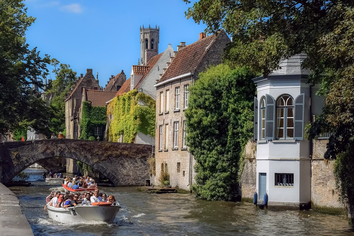 Плаващи градове: Архитектурни чудеса върху водата 4 brugge