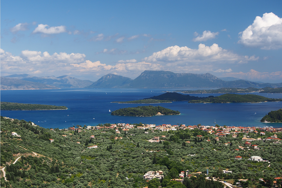 Лефкада: Островът, до който се стига без ферибот 1 lefkada