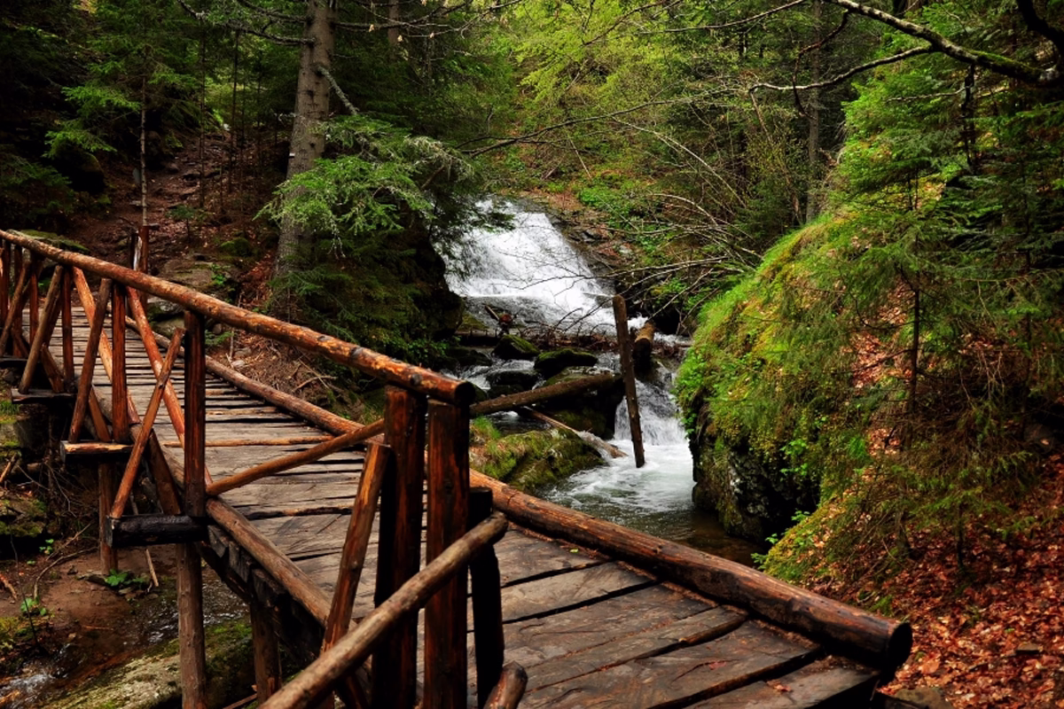 Каньонът на водопадите при Смолян 1 vodopad smolyan1